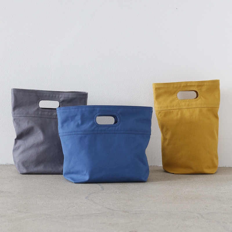 シンプルで機能的 毎日持ちたい帆布のバッグ