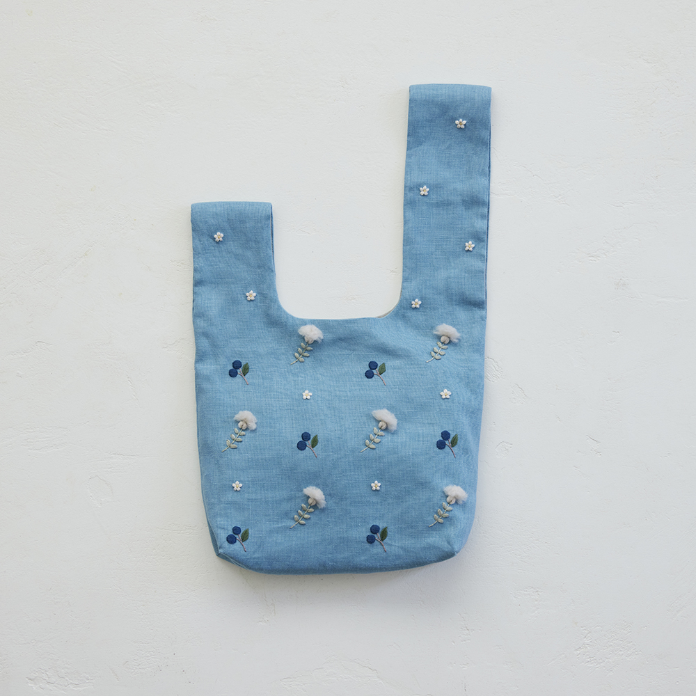 小さなお花の刺繍モチーフ〈ノットバッグ〉