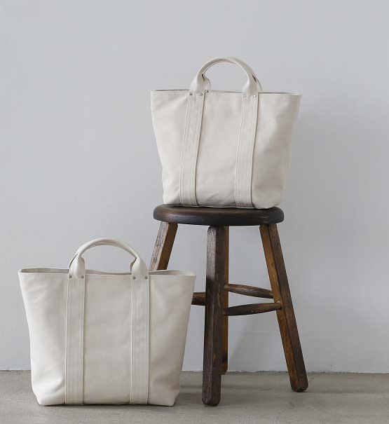 シンプルで機能的 毎日持ちたい帆布のバッグ