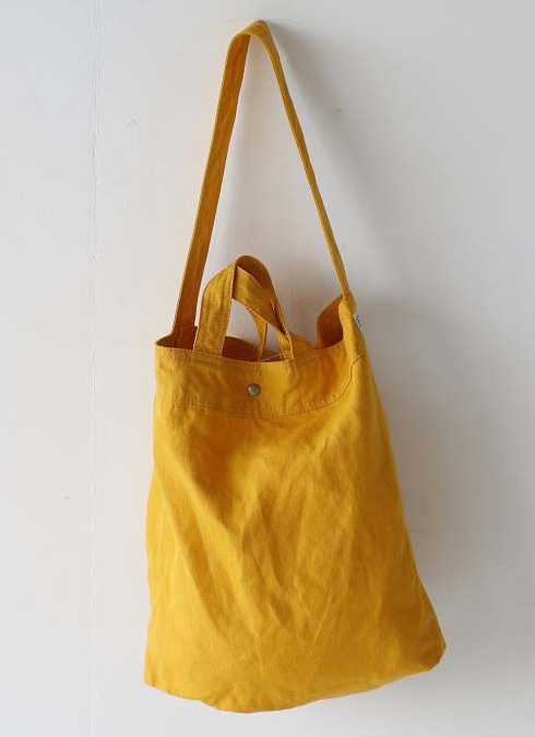 シンプルで機能的 毎日持ちたい帆布のバッグ