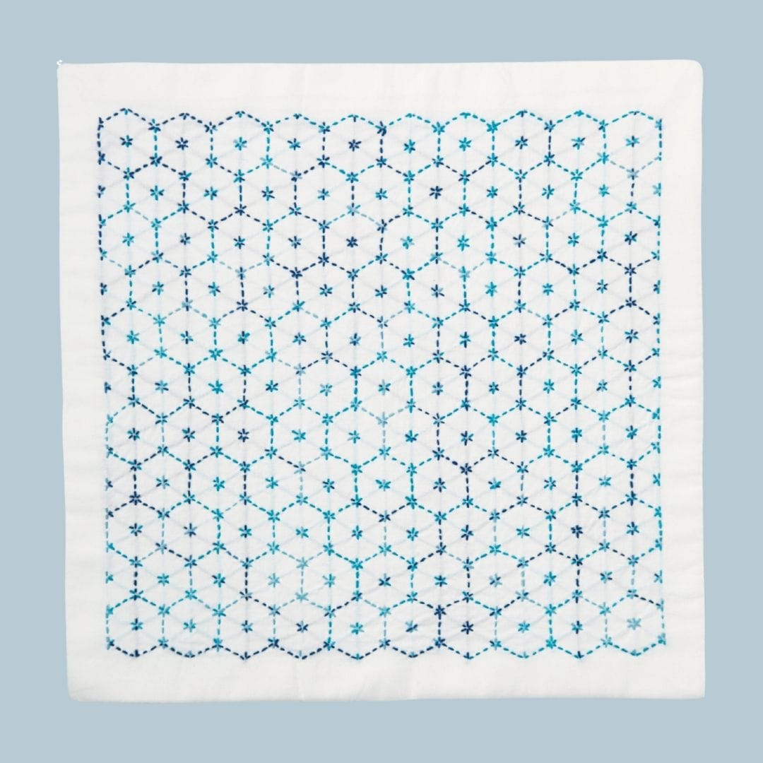 華やぎ刺し子の花ふきん 花亀甲