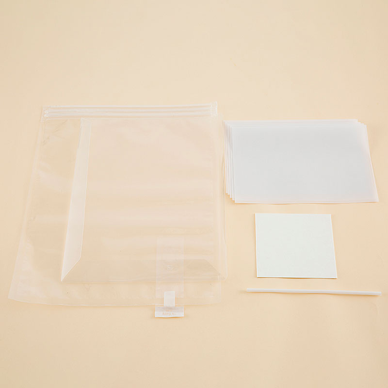 チャックパック