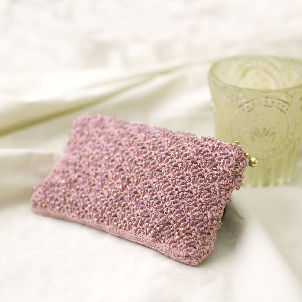 ビーズクロッシェ　ミニポーチ