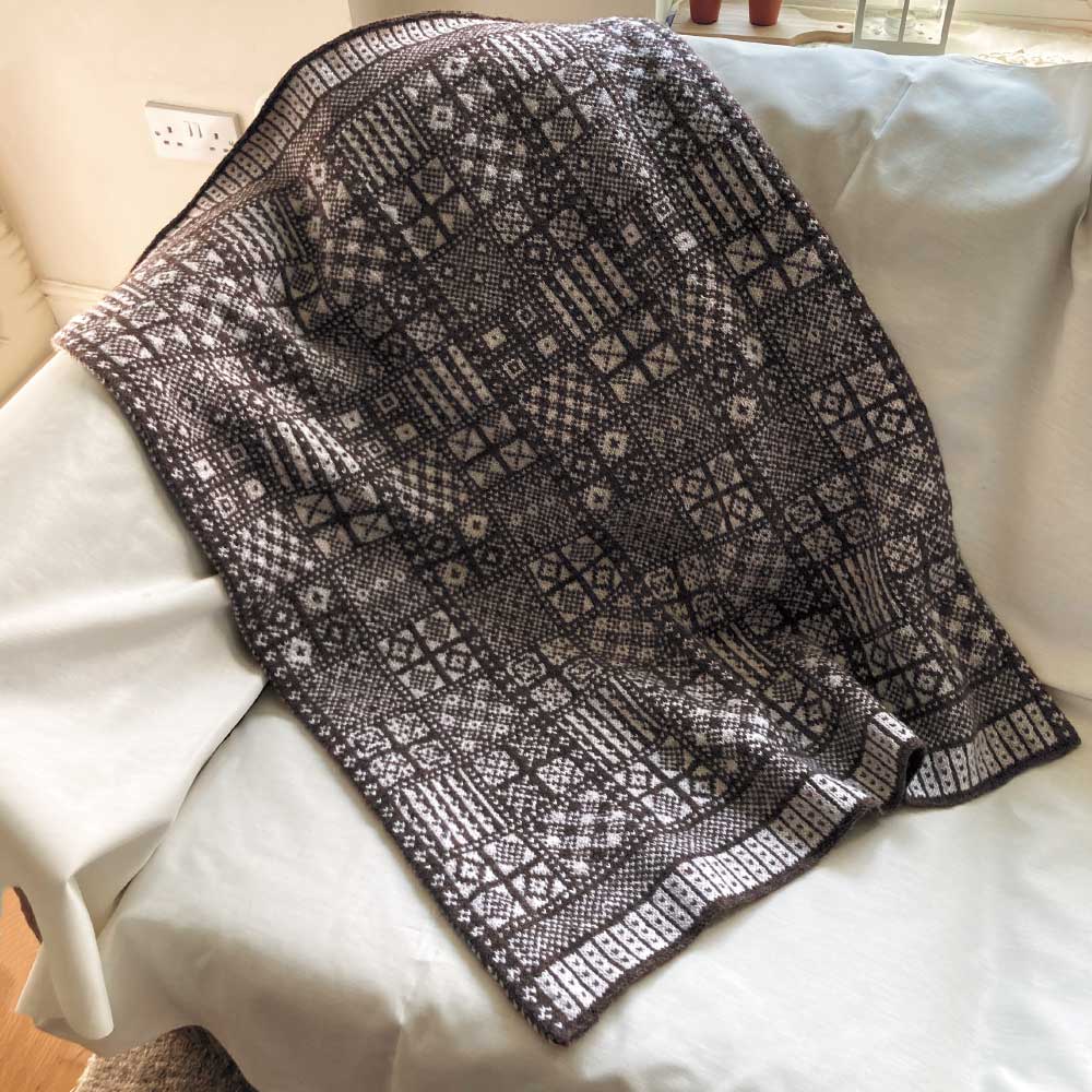 サンカサンプラーブランケット　こげ茶×グレーベージュ