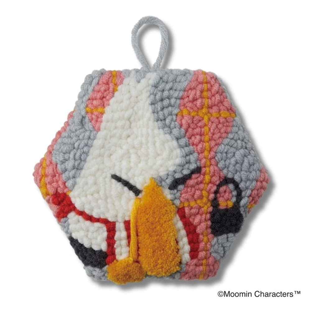 ムーミンで描くパンチニードル ムーミンママ