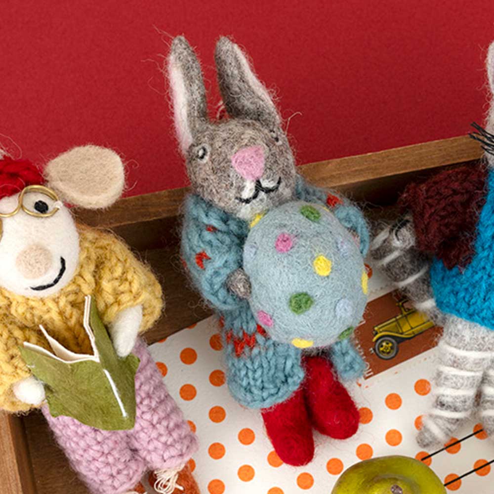 フェルトオーナメント［たまごウサギ］