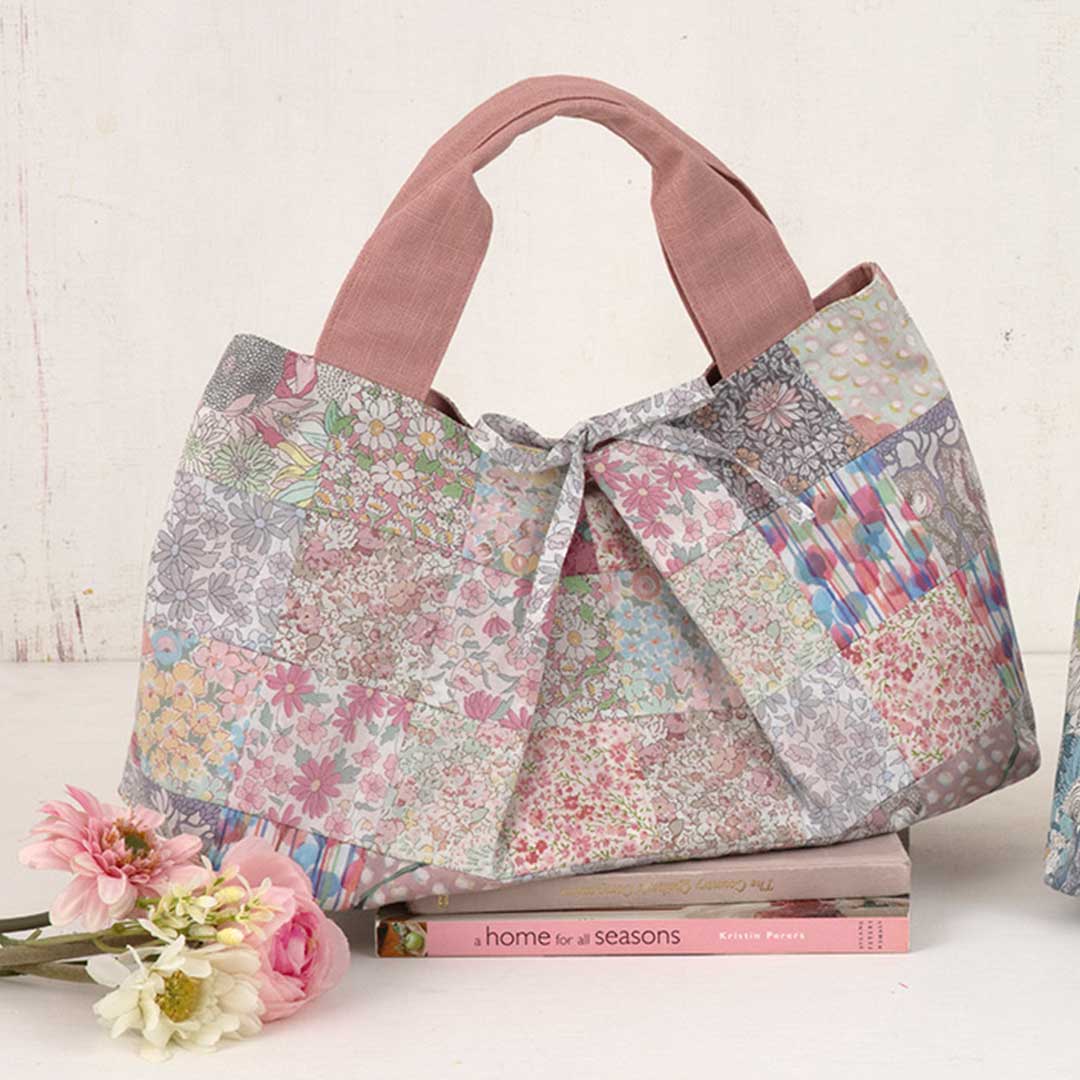 ホビーラホビーレ　タックトートバッグ［パッチワーク・ピンク］