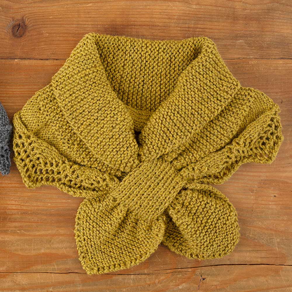 ガーター編みのミニマフラー　マスタード