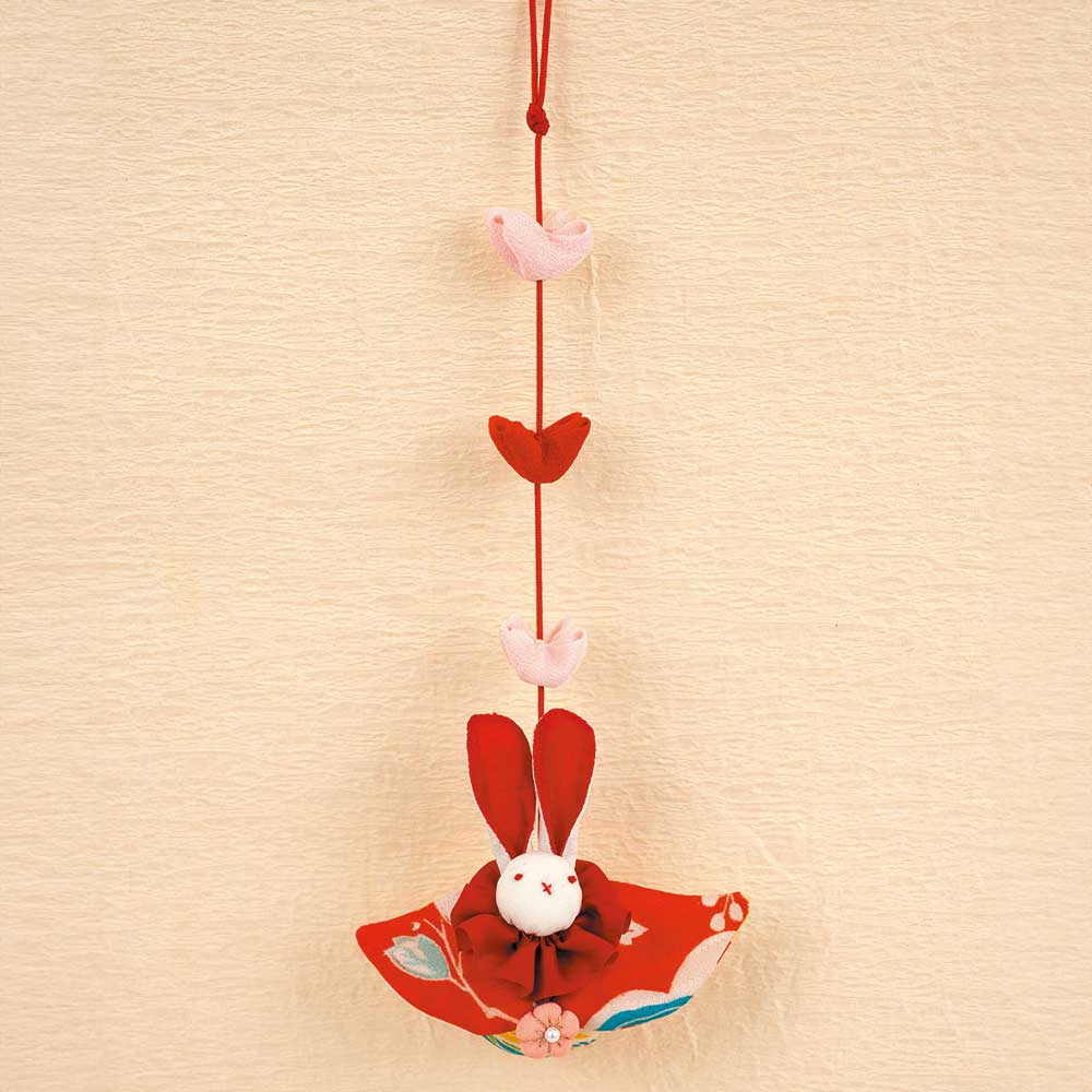 お出迎えうさぎのつるし飾り