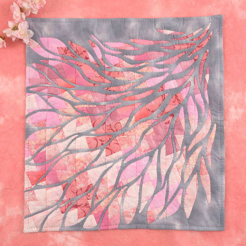 リバースアップリケで作る 桜吹雪