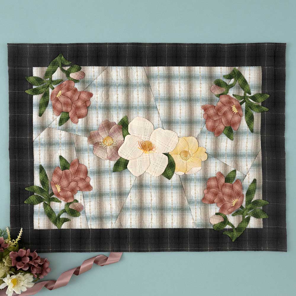 クリスマスローズのタペストリー