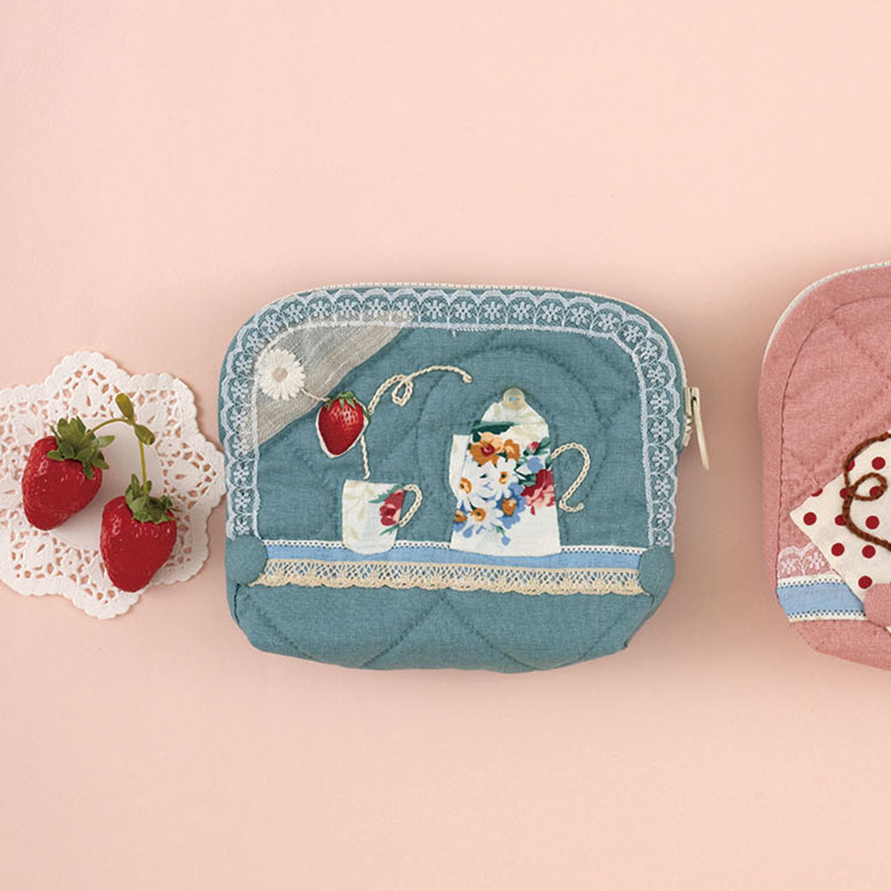 苺のスイーツアップリケポーチ(小)