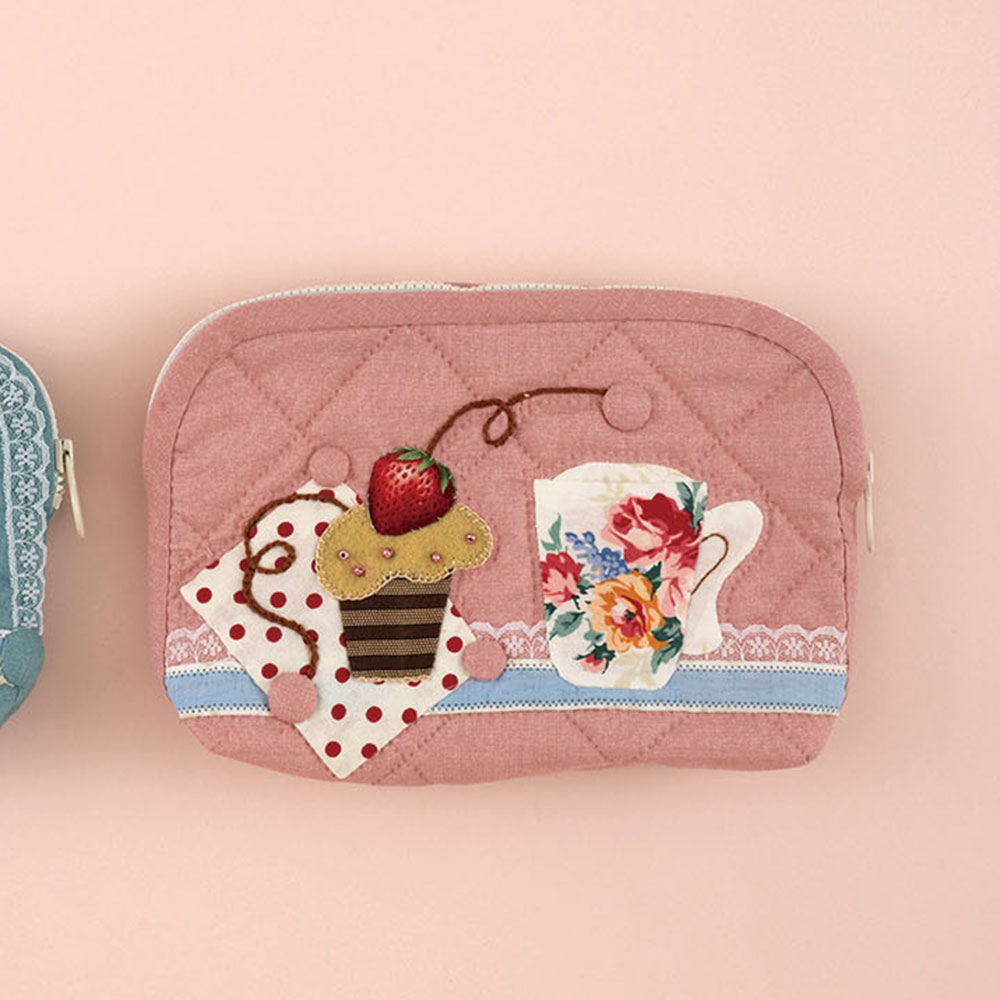 苺のスイーツアップリケポーチ(大)