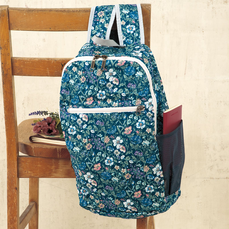 撥水ポケッタブルリュック［レイチェル・メドゥ］