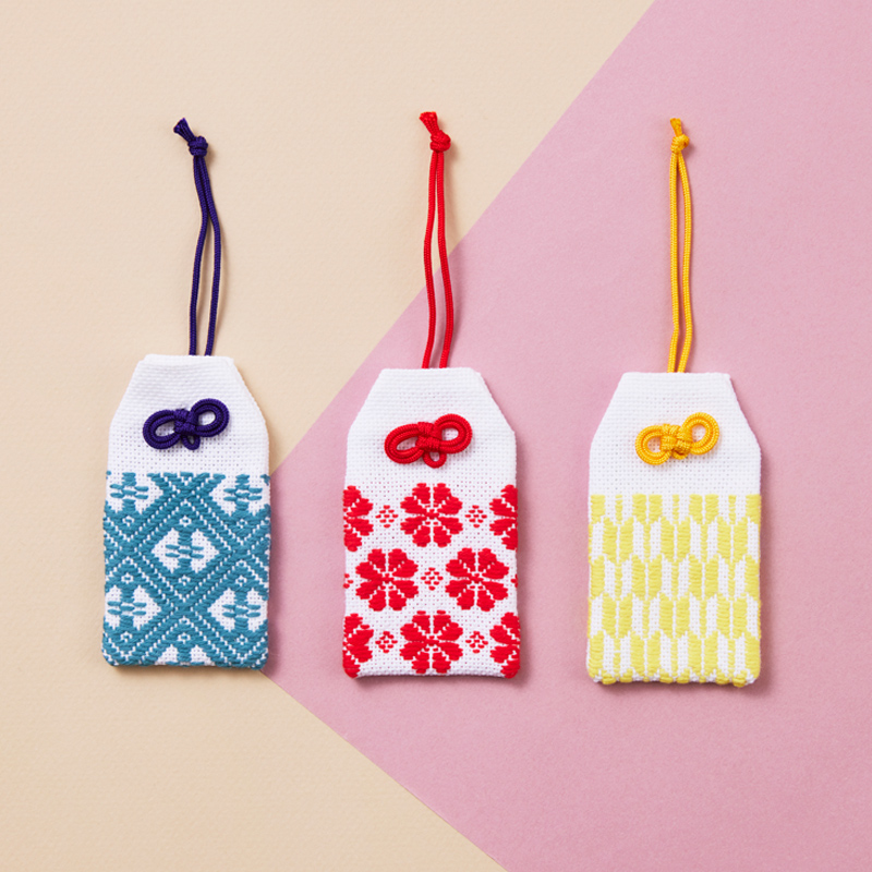 こぎん刺しのお守り