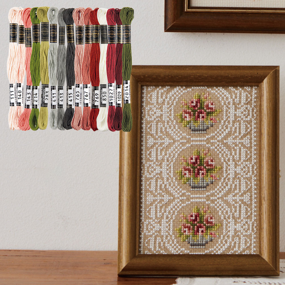 「ボーダーレースに秋バラとフラワーベース」糸セット