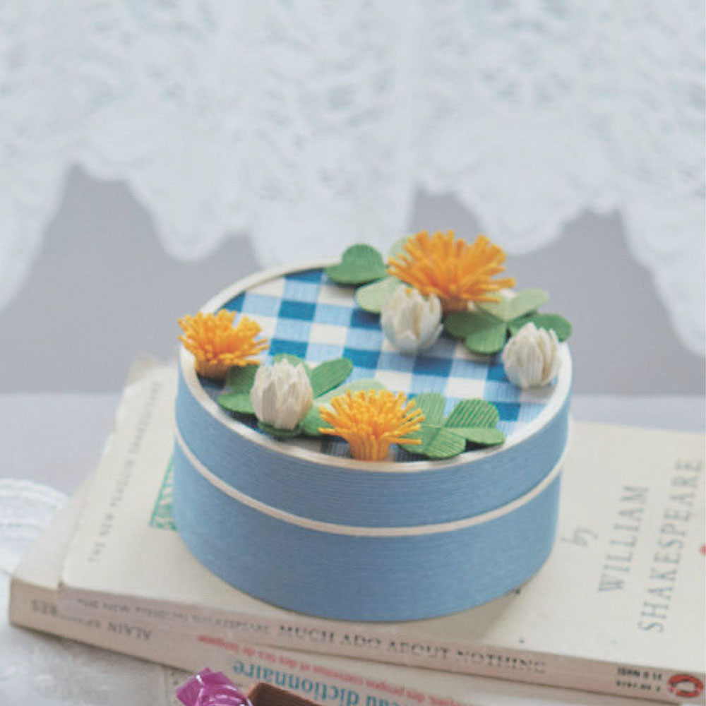 クラフトテープで作るお花の小箱　［シロツメクサとタンポポ］