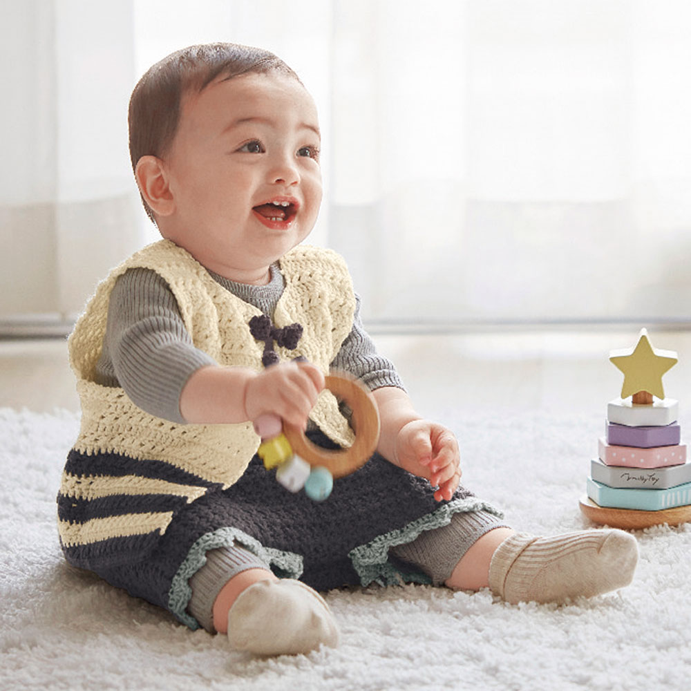 カギ針編みベビーニット手作りキット　ベスト