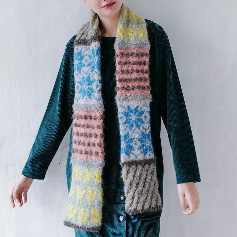 〈キット・編み図つき〉パッチワークマフラー