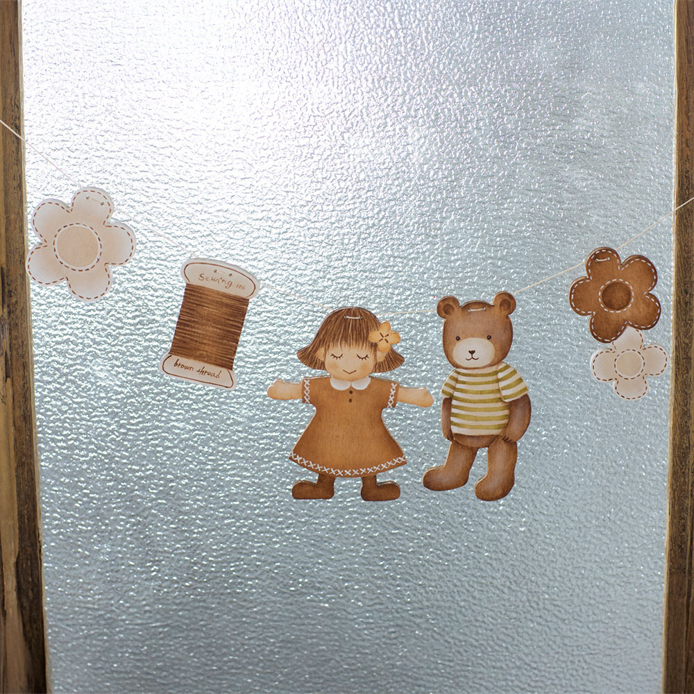 出口むつみの「女の子＆クマのソーインググッズのガーランド」を描く・素材セット