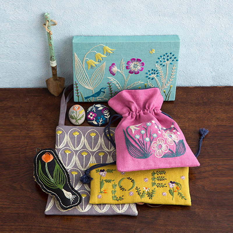 マカベアリスさんの草花の刺しゅう