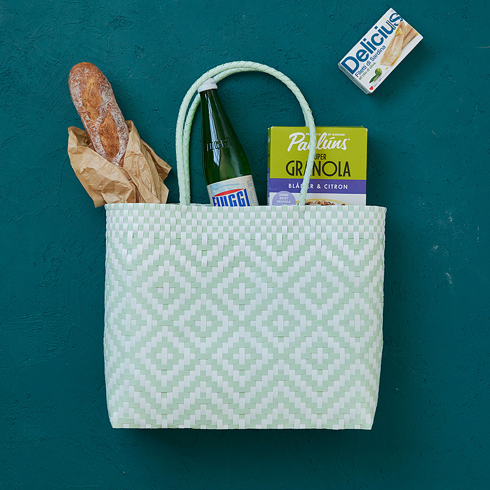 古木明美さんの プラカゴテープで作る 大きめかごバッグ