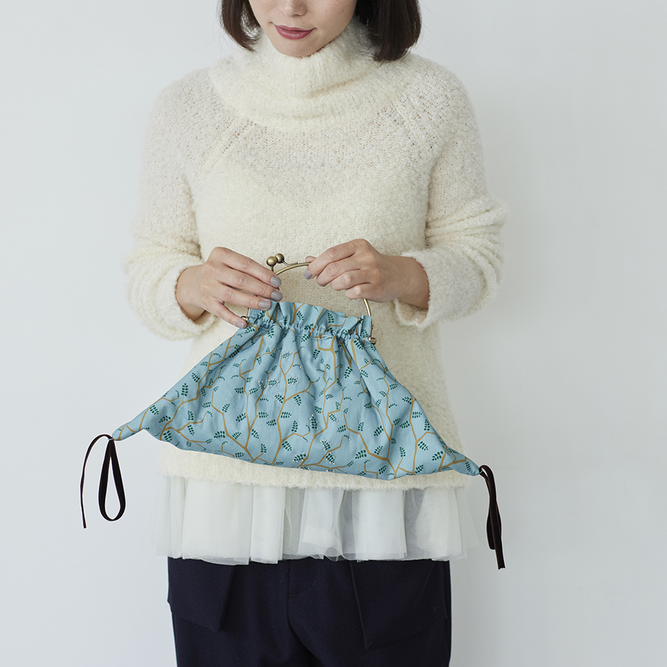 fabrica ukaさんのオリジナルプリント生地で作る ベンリー口金バッグ [little baby柄]