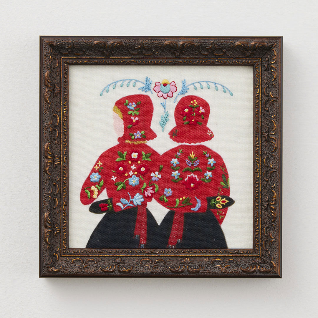 柏木リエさん×bitteさん 民族衣装の刺繍フレーム「スウェーデン」