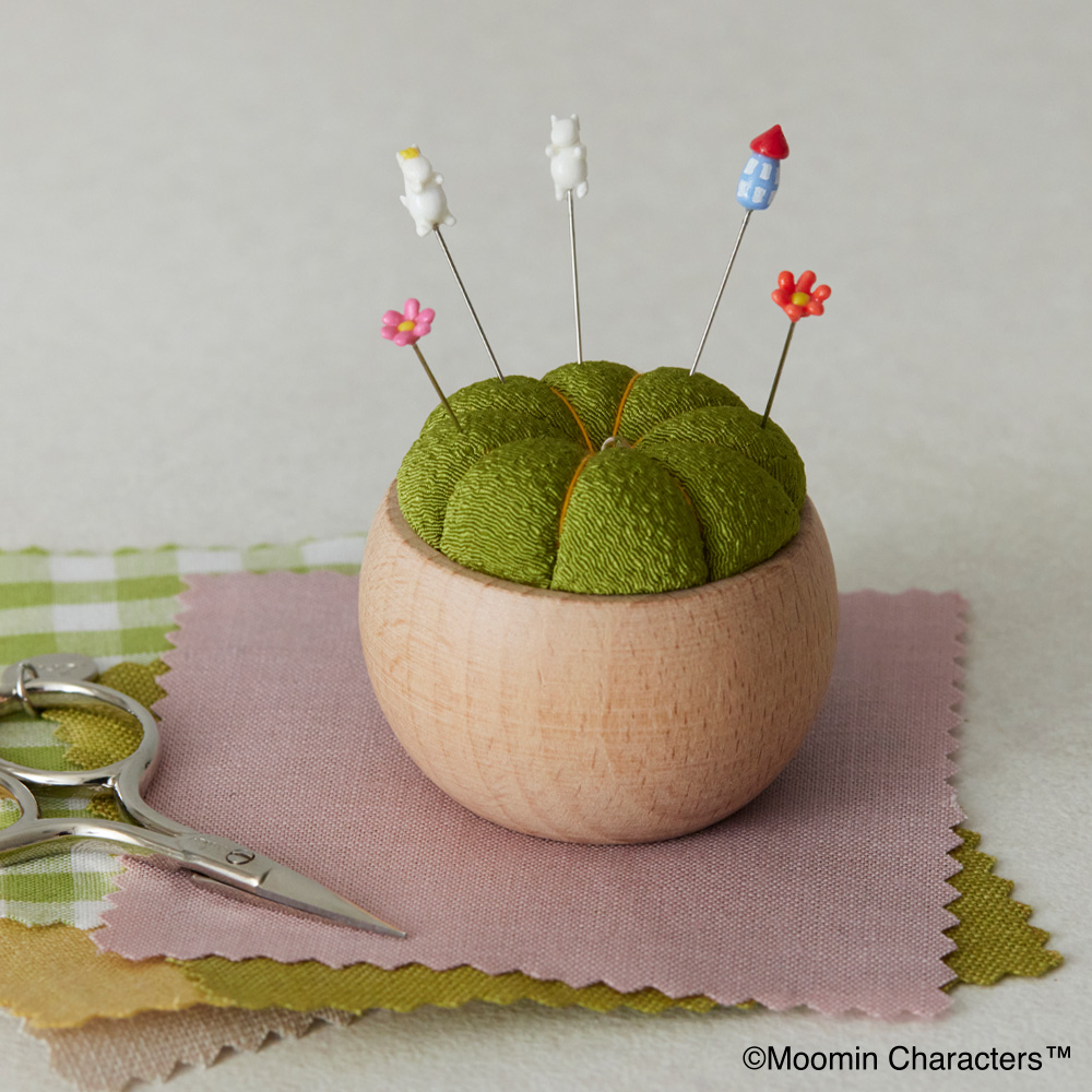 ムーミン ミニチュアまち針＆針山〈ムーミン谷の春〉