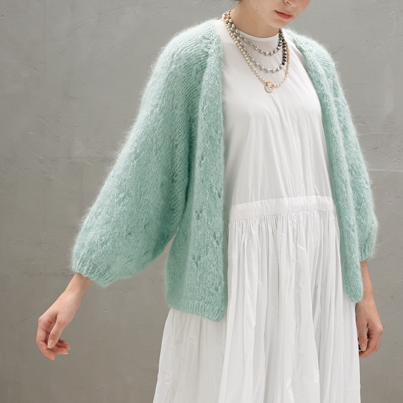 〈レシピ〉水色のベルト付きカーディガン