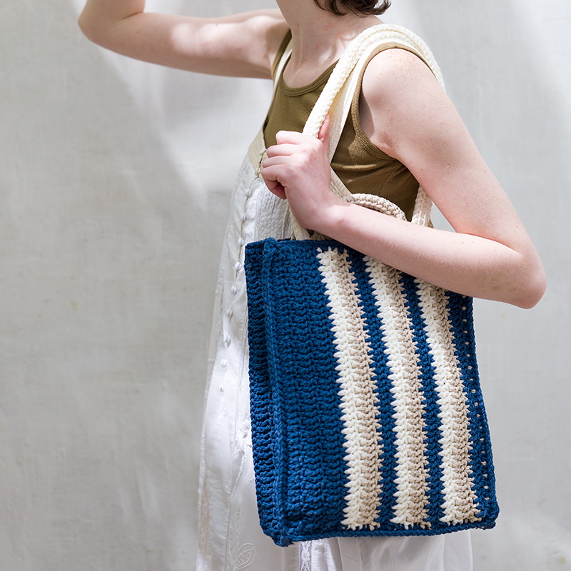 〈レシピ〉紺とベージュのバッグ