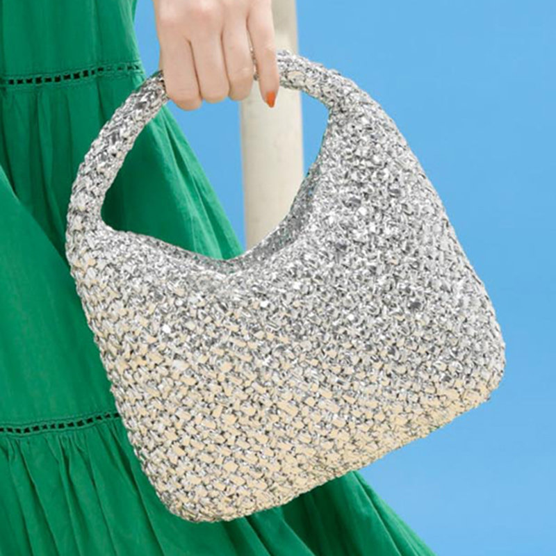 〈レシピ〉シルバーのワンハンドルのミニバッグ