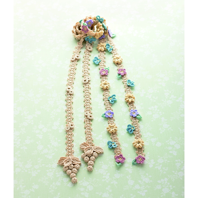 〈レシピ〉ぶどうのラリエットと小花のラリエット