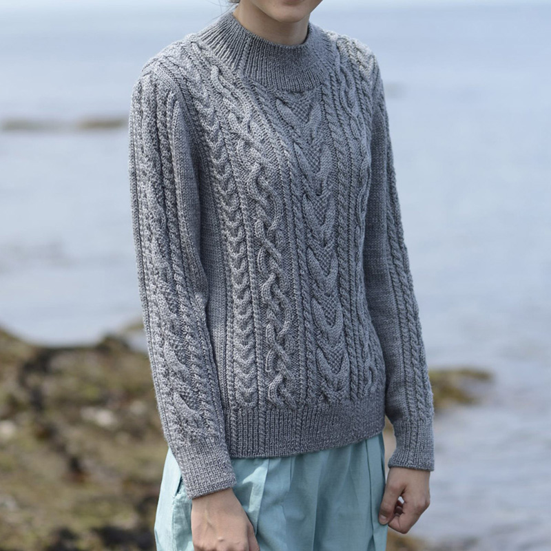 〈レシピ〉ケーブル模様のラウンドネックプル＆ベレー帽