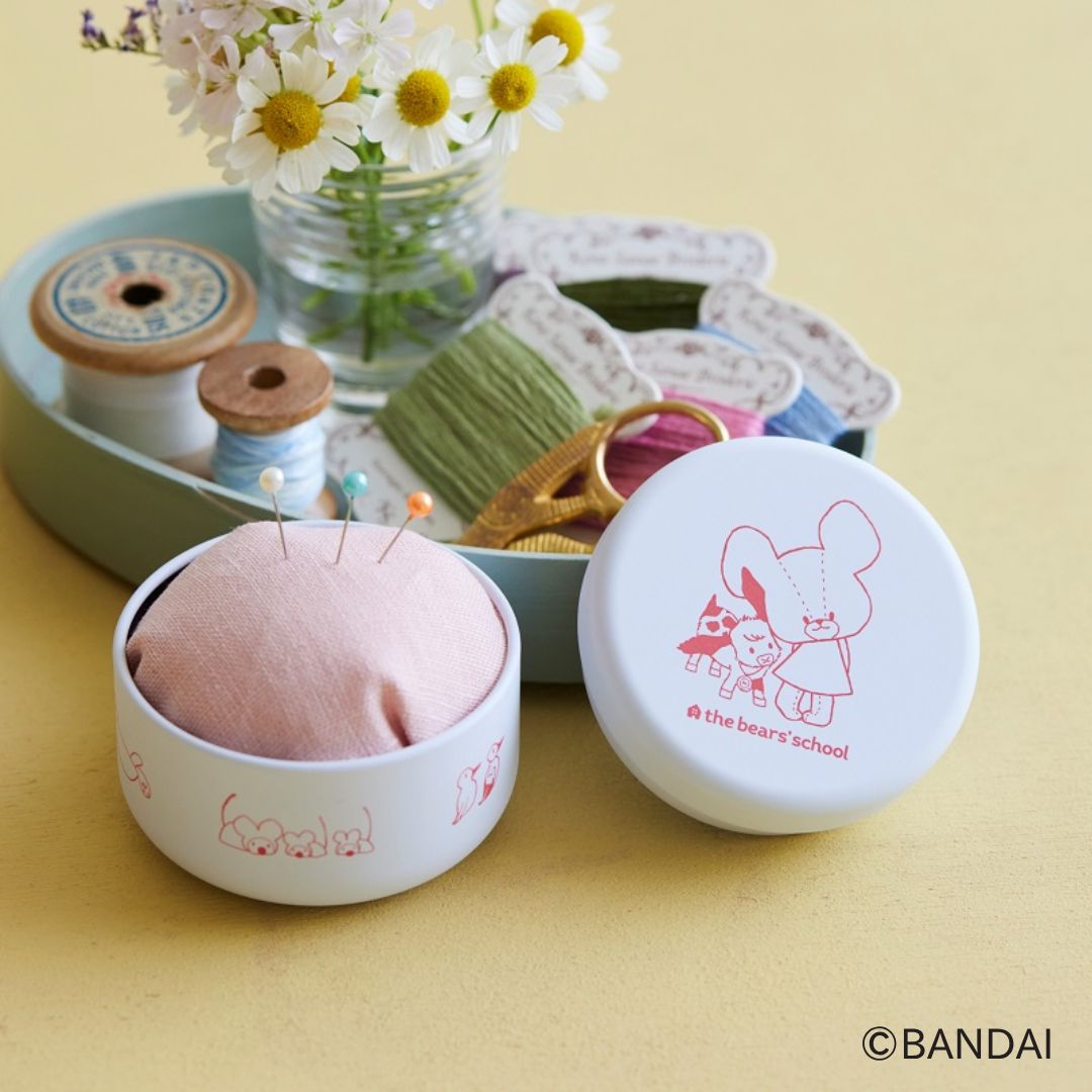 縫って詰めてピンクッション缶［くまのがっこう］