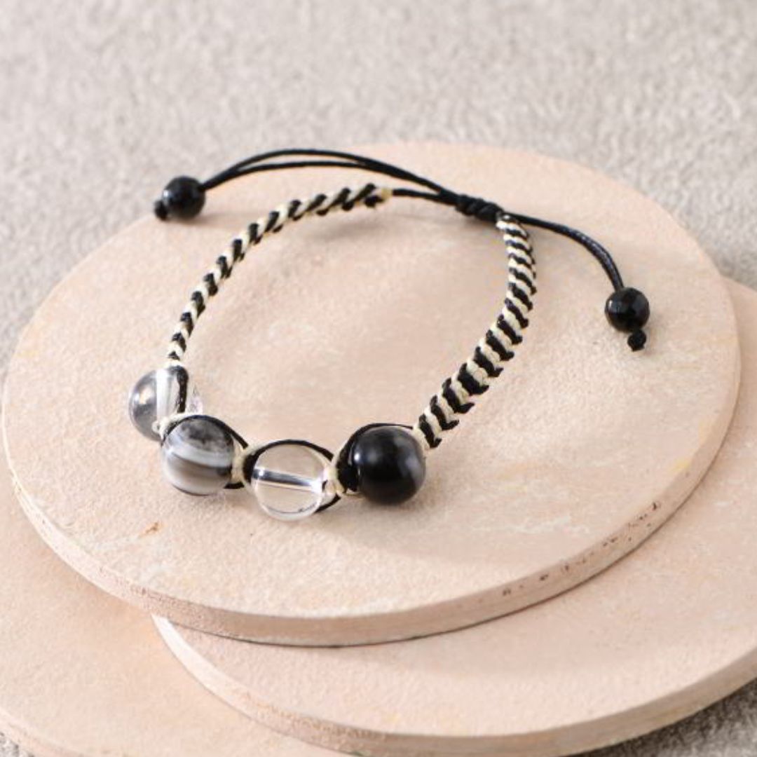 マクラメで編む天然石アクセサリー（オニキス）